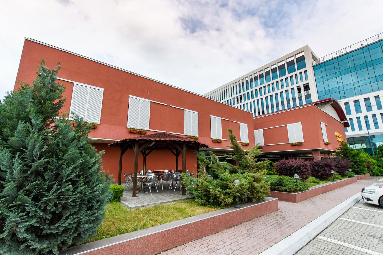 Hotel Torontal Temešvár Exteriér fotografie